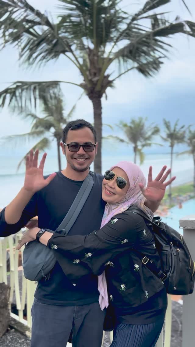 Dewi Yull alami kebutaan mata kanan, alasan tak ingin jalani operasi lasik bikin terharu 