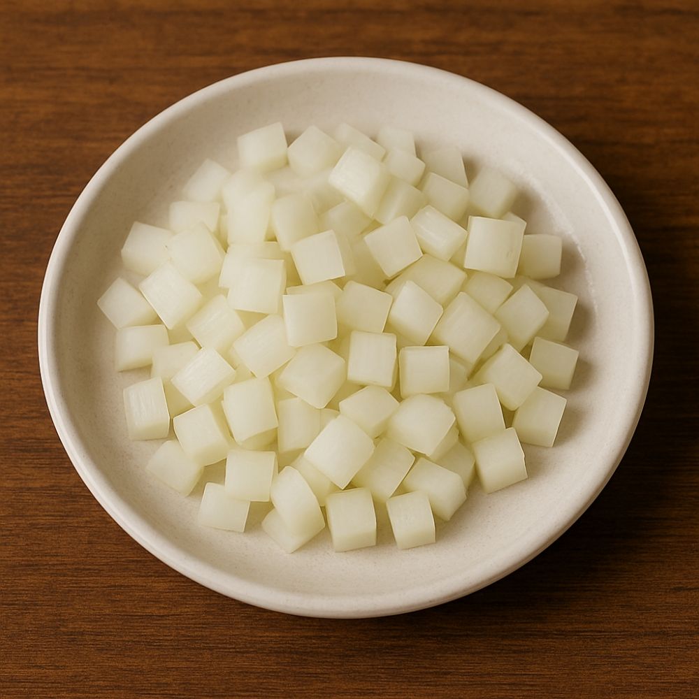Stop asal potong! Kenali 5 jenis potongan bawang bombay dan masakan yang cocok biar nggak gagal
