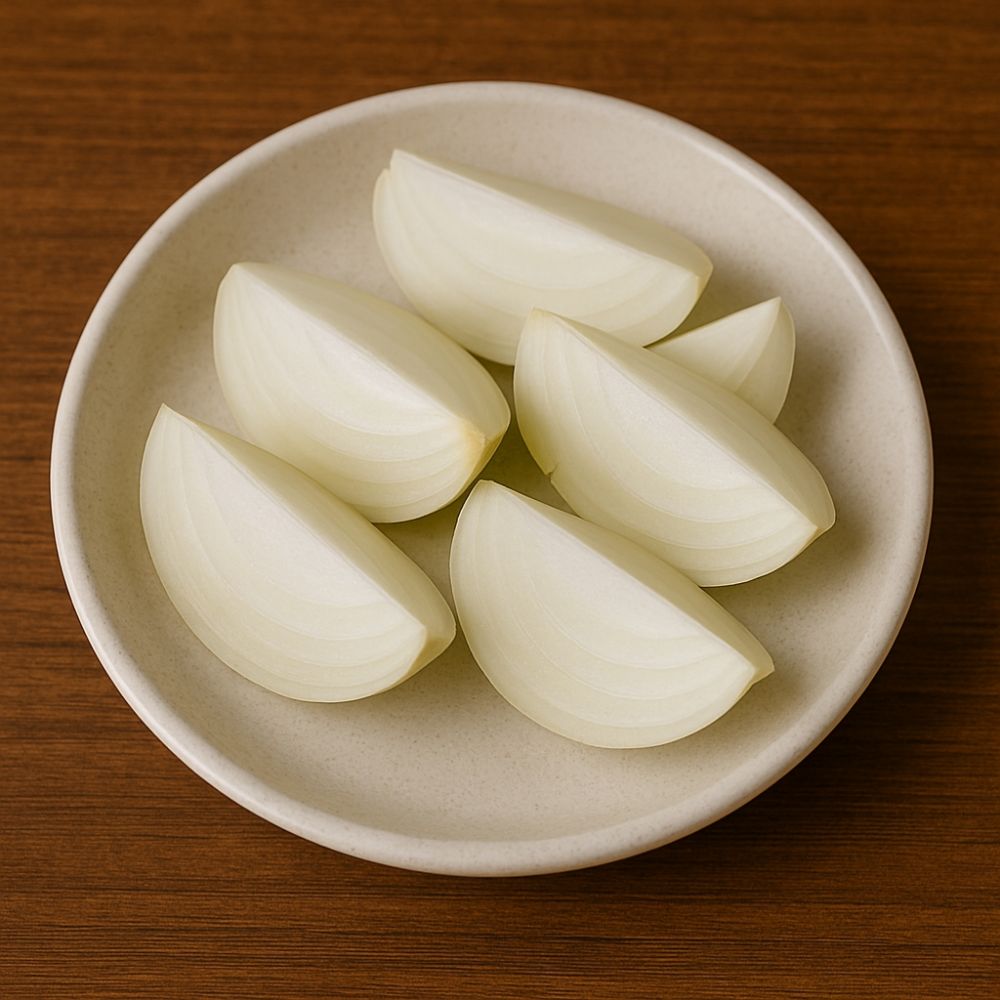 Stop asal potong! Kenali 5 jenis potongan bawang bombay dan masakan yang cocok biar nggak gagal