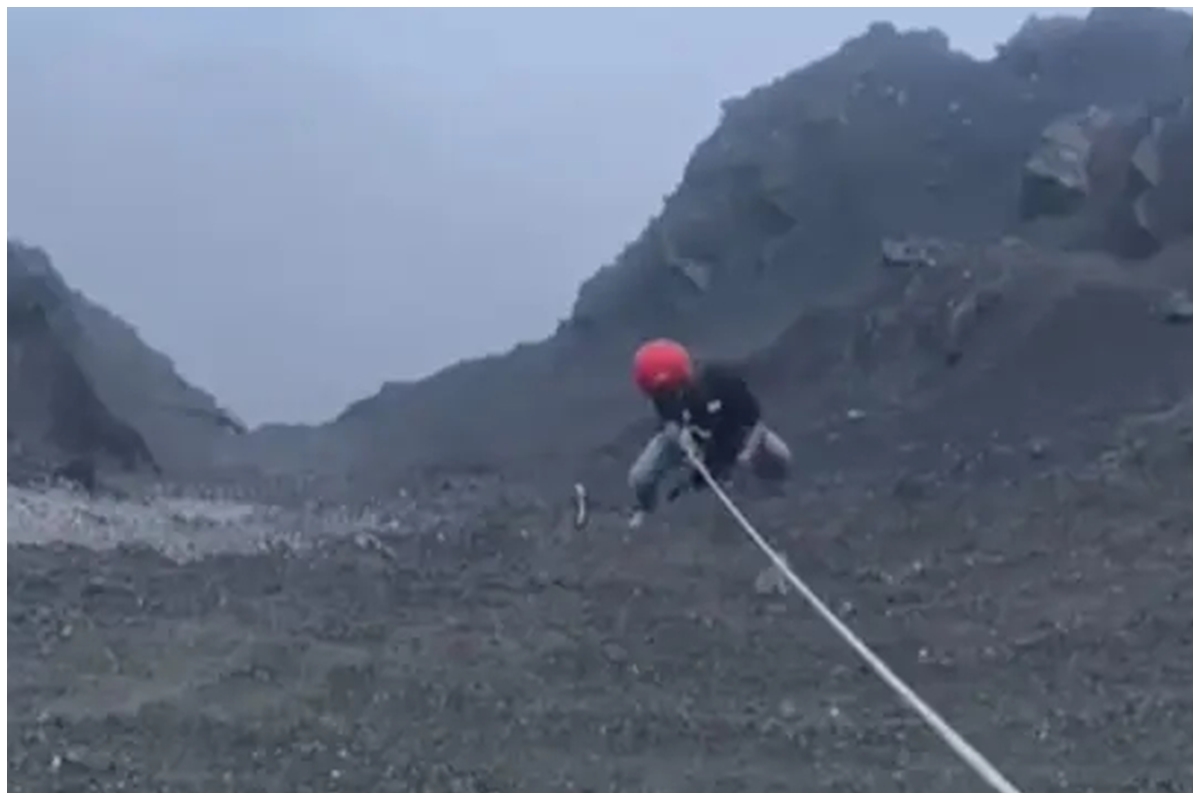 Viral video pemandu Juliana Marins berusaha selamatkan korban di gunung Rinjani