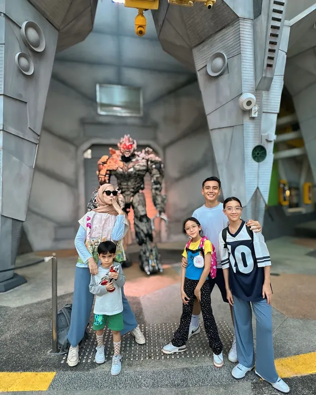 Dulu nyentrik bintangi iklan kini dipersunting pengusaha mebel vakum dari artis, 11 potret terbarunya