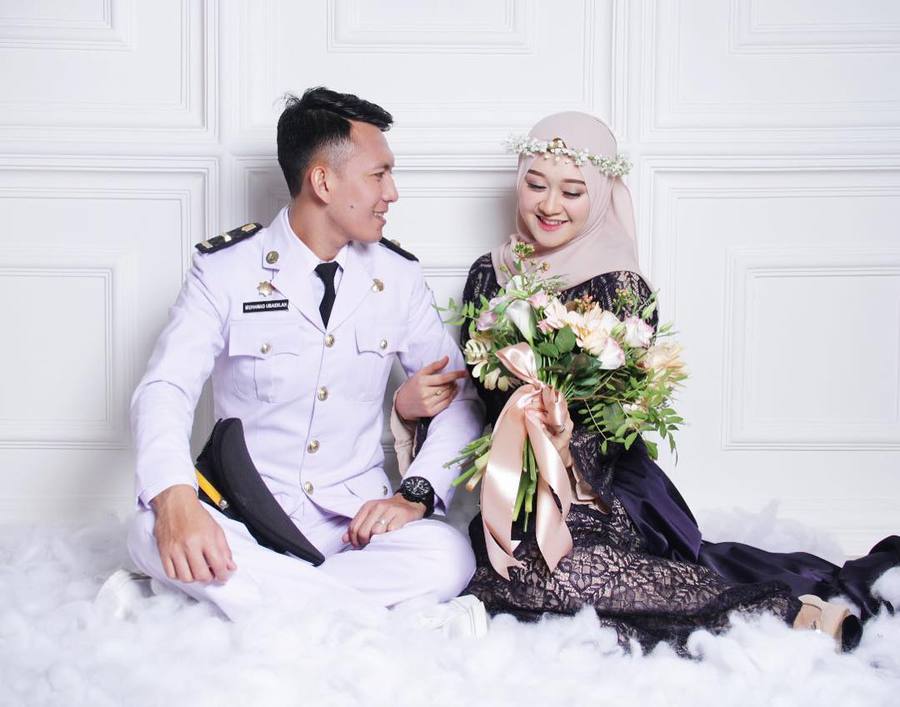 Jadi PNS usai hengkang dari artis, 11 potret terbaru Ellen Nita eks Cherrybelle cantik mantap berhijab