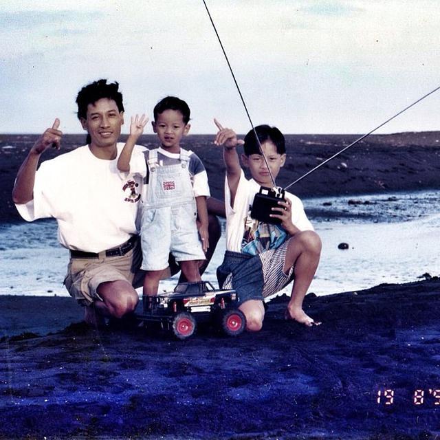 Dari model jadi pesinetron, ini 11 transformasi Lucky Perdana, gaya rambut lawasnya curi perhatian