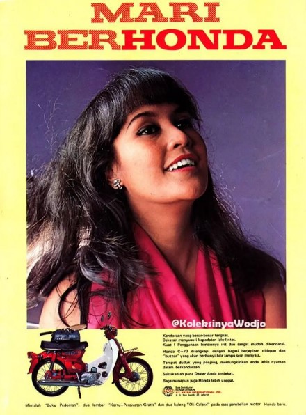 Model iklan motor ini ternyata mertua vokalis rock, ini 11 potret jadulnya pas jadi penyanyi era 60-an