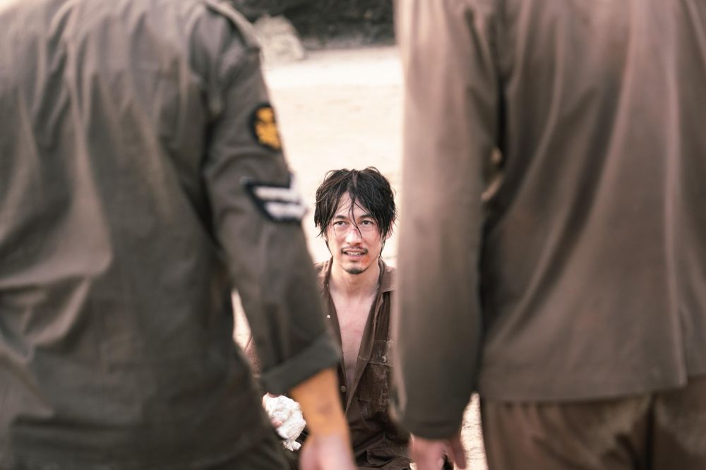 Ketika mitologi Melayu bertemu monster horor di tengah perang dalam film Orang Ikan