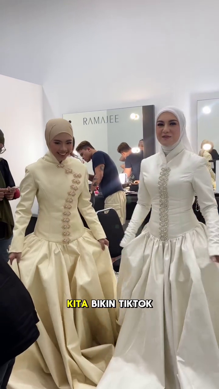 9 Potret Irish Bella dan Haldy Sabri jalani pemotretan keluarga, kompak dengan kedua putri sambungnya