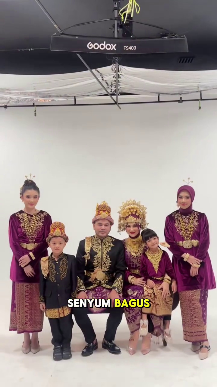 9 Potret Irish Bella dan Haldy Sabri jalani pemotretan keluarga, kompak dengan kedua putri sambungnya