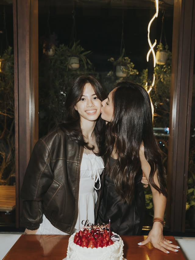 9 Potret Wulan Guritno rayakan ulang tahun London Abigail ke-15, tampil akur bareng mantan suami