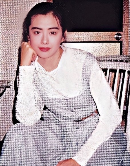 Pernah dijuluki ratu film horor tercantik era 90-an, intip 11 pesona menawan Joey Wong di kala muda