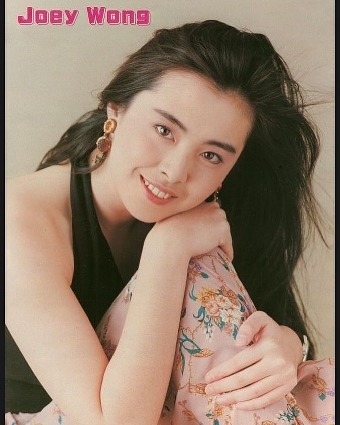 Pernah dijuluki ratu film horor tercantik era 90-an, intip 11 pesona menawan Joey Wong di kala muda