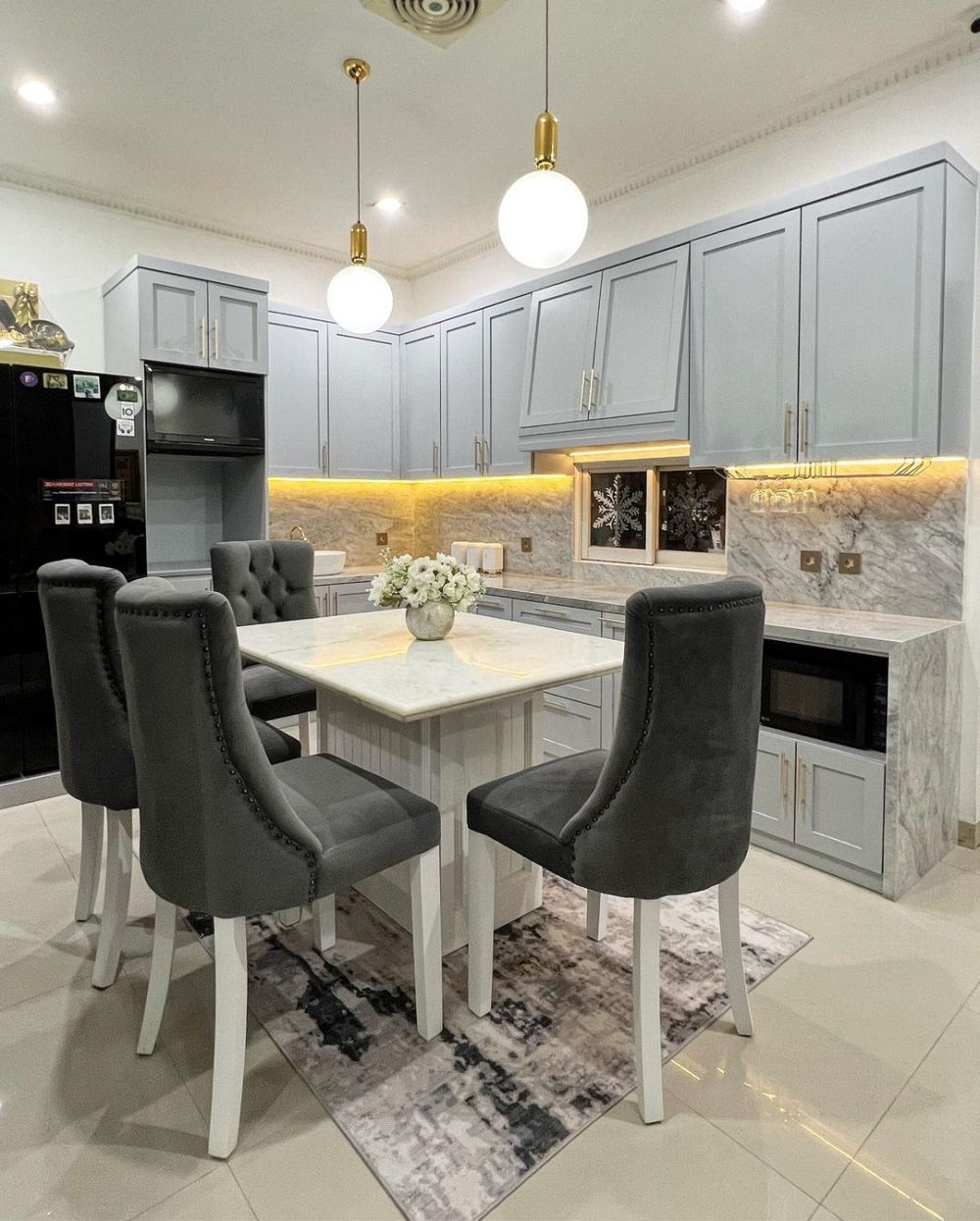 Minim perabotan bergaya American classic, ini 8 cara Natalie Sarah menata dapur, serasa nongki di kafe