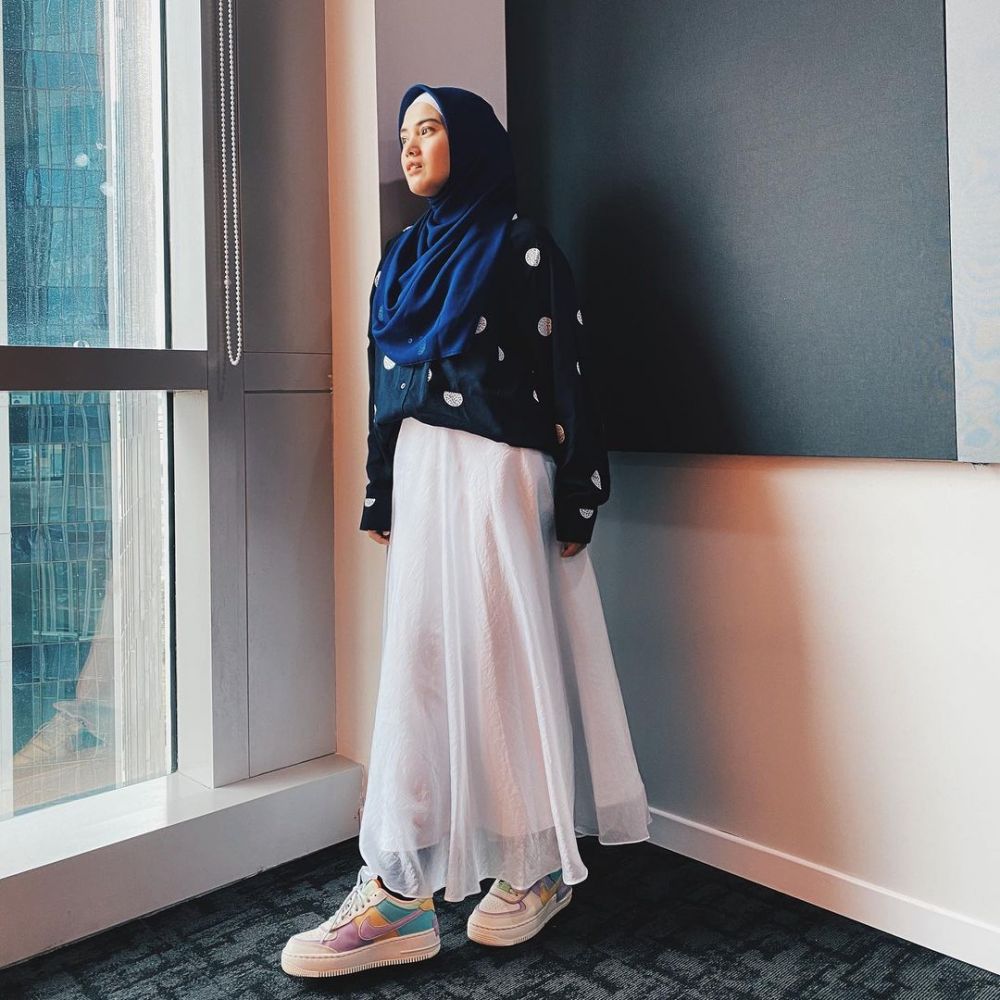 Artis sinetron Kiamat Sudah Dekat ini diperistri cicit sambung Soekarno, 11 potret terbarunya memesona