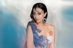 Semakin fresh usai oplas, 7 potret Asri Welas dengan glam makeup ini bikin pangling bak Dewi Air