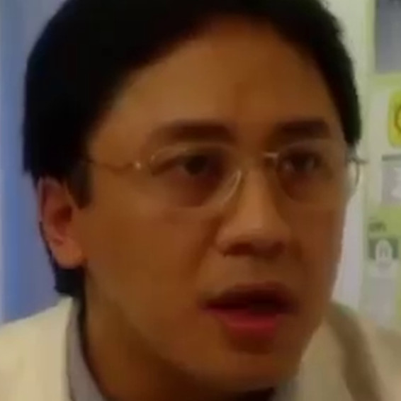 Pemeran dokter di Si Doel ini ayah penyanyi cilik top, intip 9 potret lawasnya mirip Jackie Chan