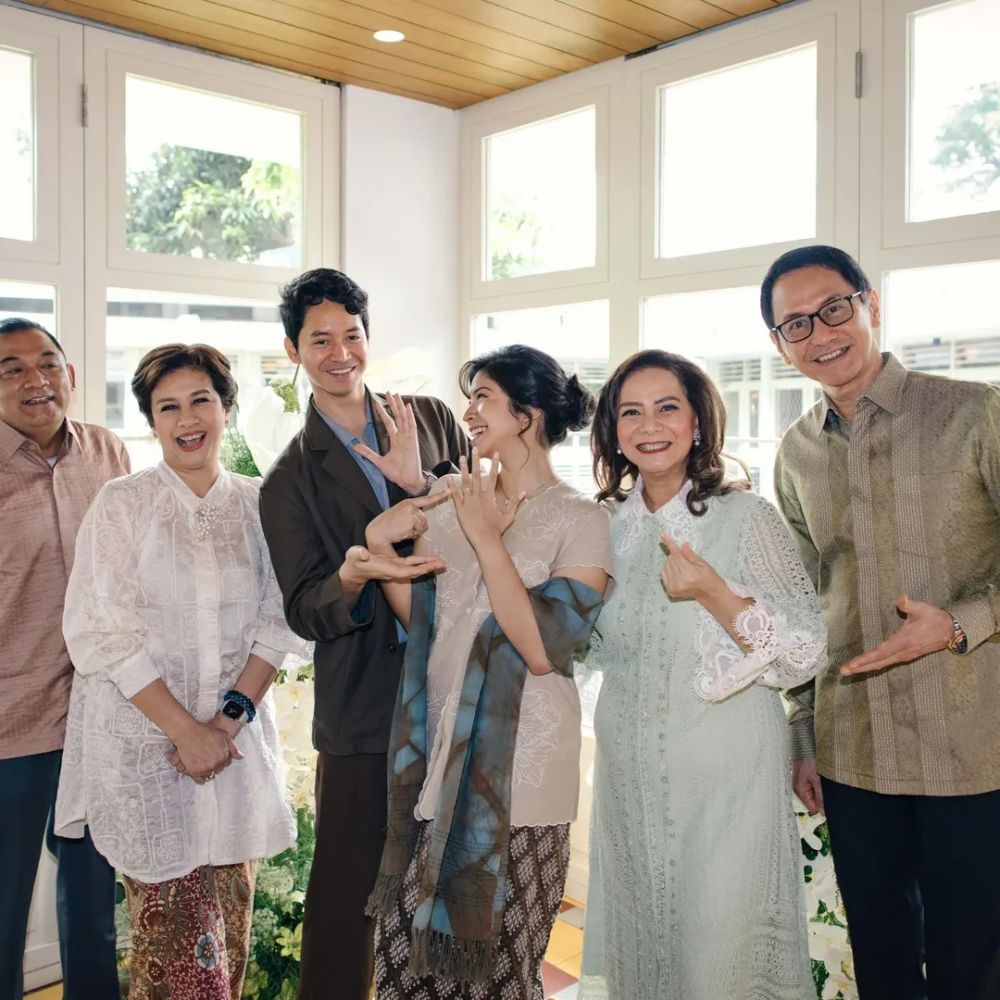 11 Momen lamaran Tristan Juliano anak Addie MS, digelar intimate dan sederhana bersama keluarga