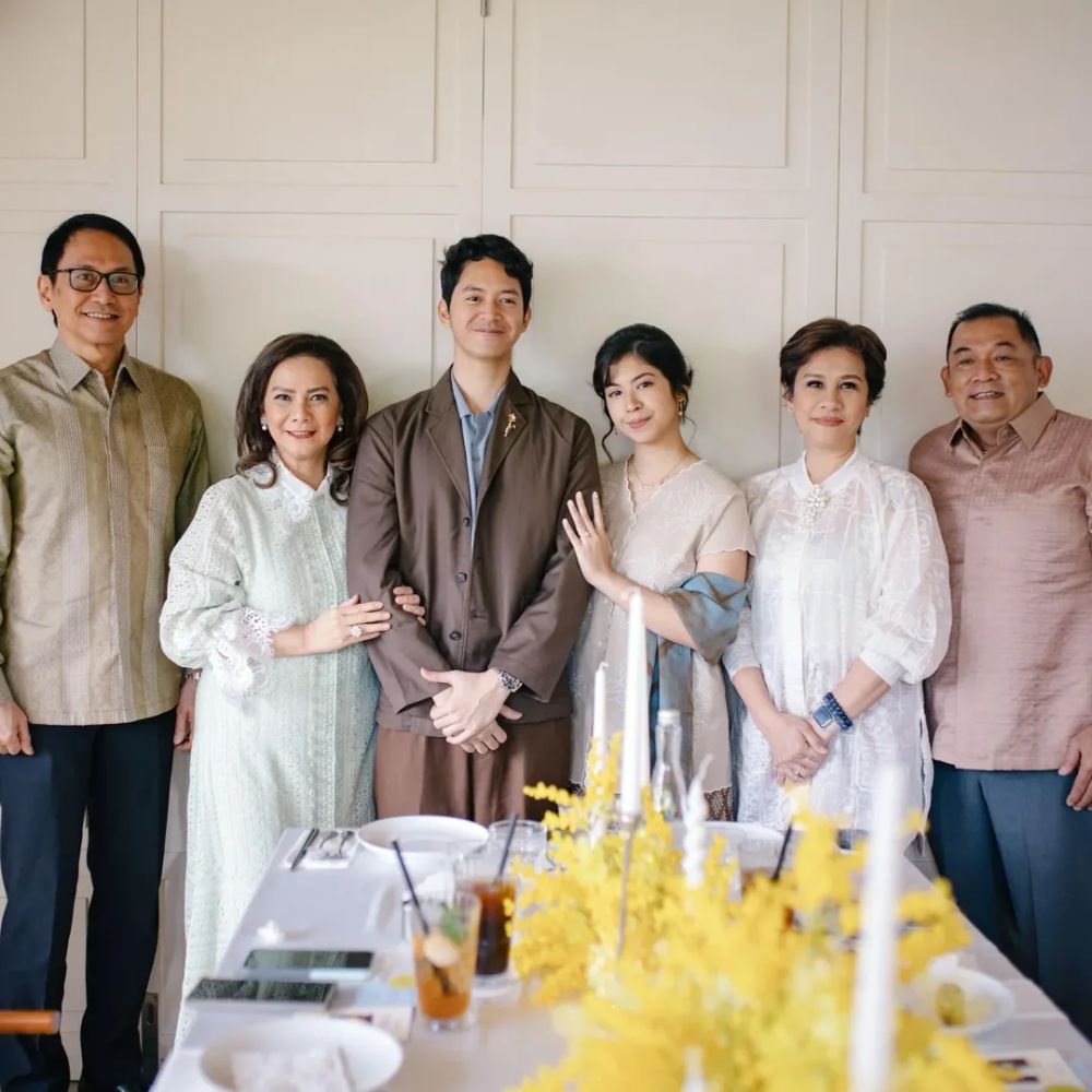 11 Momen lamaran Tristan Juliano anak Addie MS, digelar intimate dan sederhana bersama keluarga