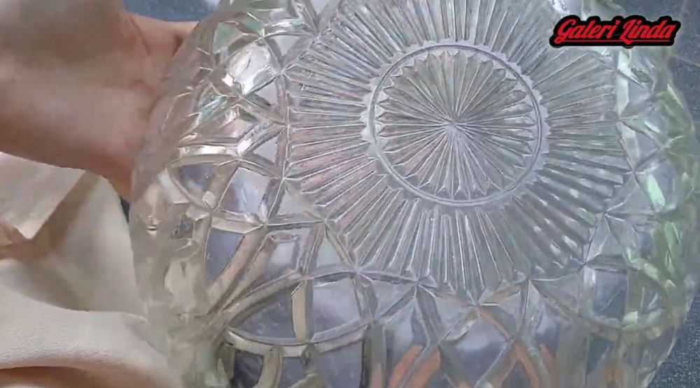 DIY Simple: Sulap mangkuk kaca buluk jadi baru pakai pasta gigi