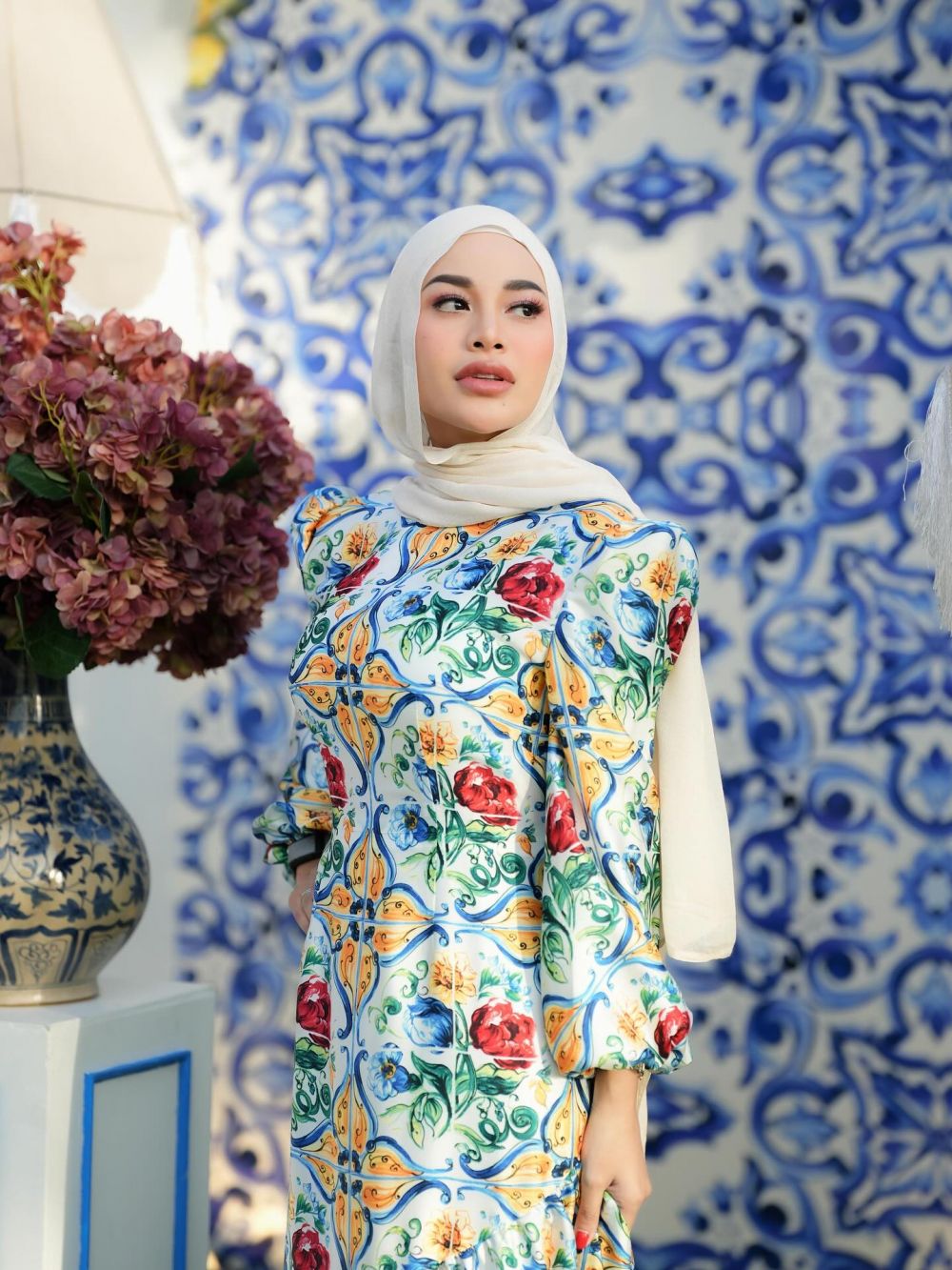 Ulang tahun ke-27, begini 9 gaya Aurel Hermansyah di birthday party-nya, cantik kenakan dress floral