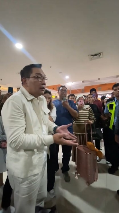 Ridwan Kamil protes gegara pesawat Super Air Jet delay berujung cancel, begini kronologinya