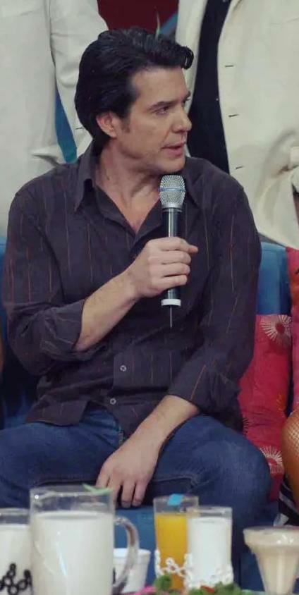 Tetap awet muda di usia 63 tahun, intip 10 potret terbaru ayah Dulce Maria di Carita de Angel