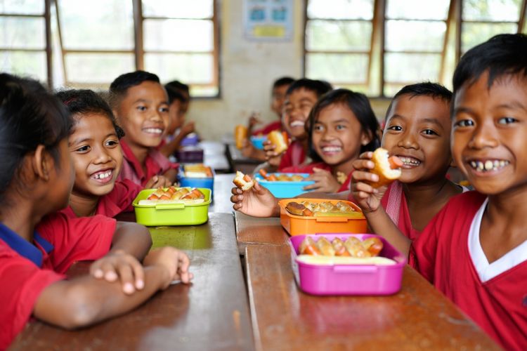 Hilangkan pusing ‘Masak apa besok?', Ini jadwal bekal sekolah 5 hari yang bikin anak lahap makan
