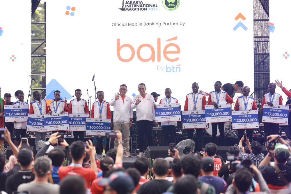 Begini serunya lari bareng 31 ribu teman baru di BTN Jakarta International Marathon 2025