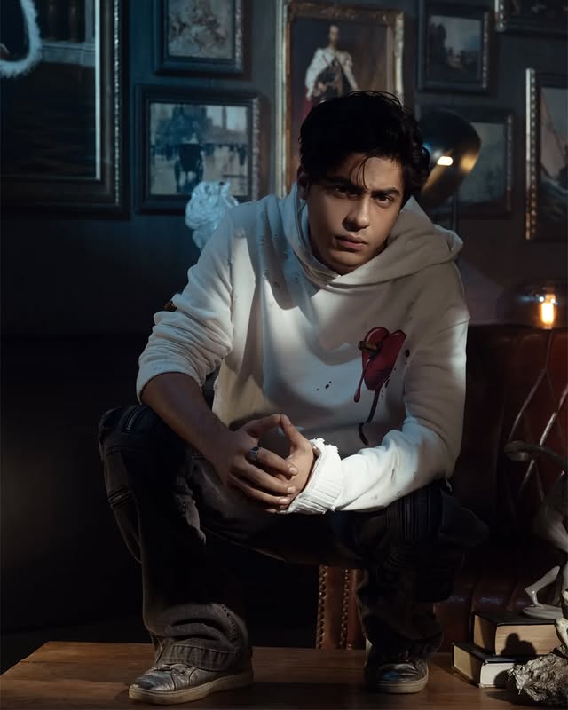 Makin ganteng menurun dari sang ayah, intip 11 potret Rahul kecil di Kabhi Khushi Kabhie Gham