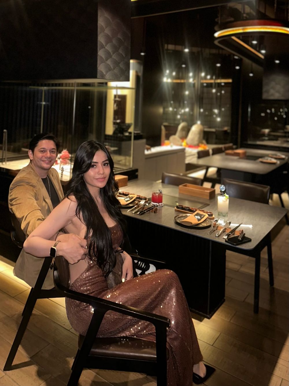 9 Potret Violentina Kaif, janda sosialita yang kini jadi tunangan Andrew Andhika