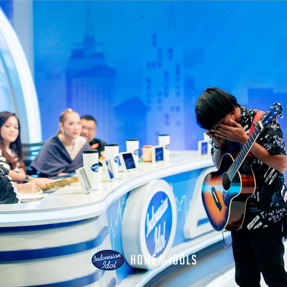 9 Potret terbaru Junaidi eks finalis Indonesian Idol 2025, sempat ditangkap dinsos karena ngamen