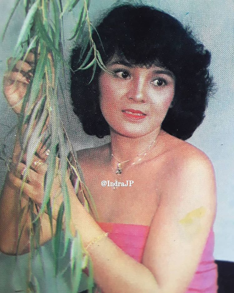 Langganan peran antagonis ini dulunya model, intip 9 potret cantik masa mudanya