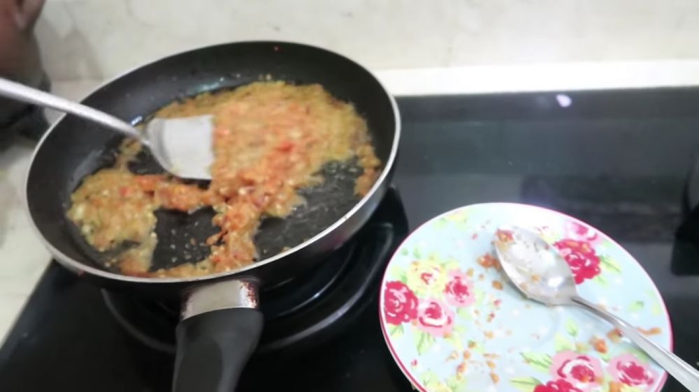 Penuh perabot bak rumah kontrakan, begini 7 cara Syifa Hadju menata dapur di hunian mewah 3 lantai