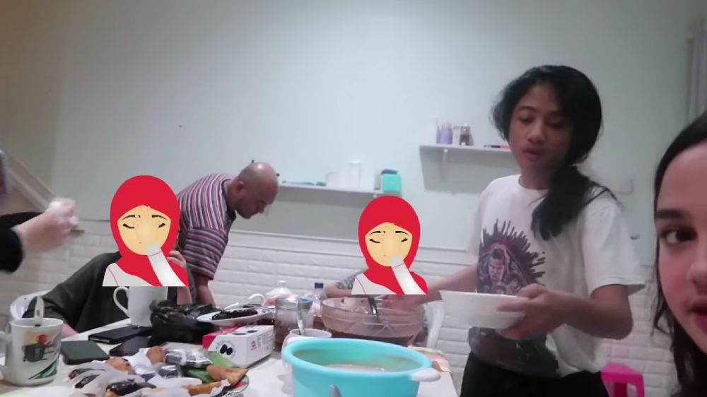 Penuh perabot bak rumah kontrakan, begini 7 cara Syifa Hadju menata dapur di hunian mewah 3 lantai
