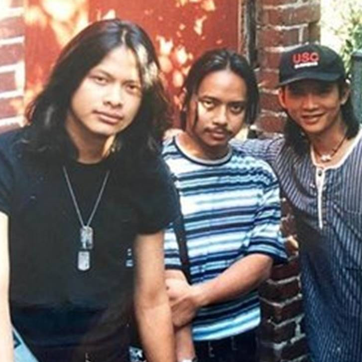 Sudah 3 dekade berkarya, ini 11 potret nostalgia band Gigi dari masih polos sampai jadi bapak-bapak