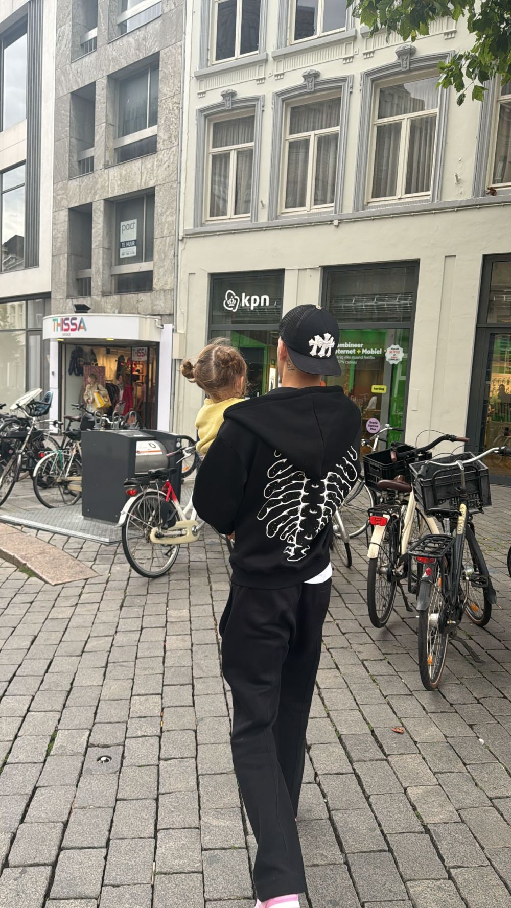 Boyong anak ke kampung halaman Justin Hubner, ini 9 potret Jennifer Coppen bareng keluarga si atlet