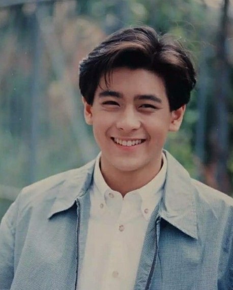 Usia setengah abad gaya masih bak ABG, begini 11 potret lawas Jimmy Lin perpaduan ganteng dan imut