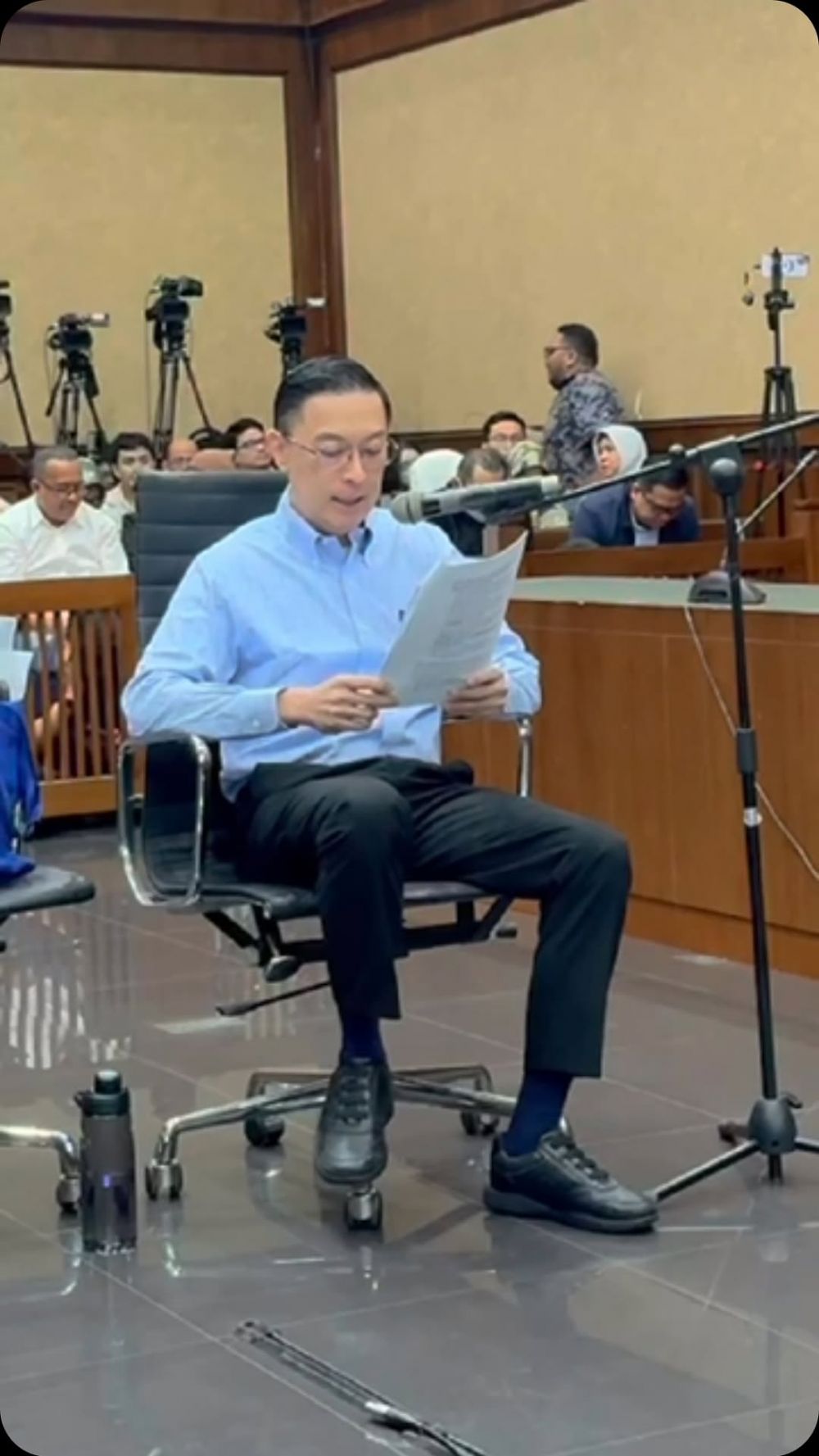 Surat putusan lebih dari 1000 halaman, Tom Lembong divonis 4,5 tahun penjara dan denda Rp750 juta