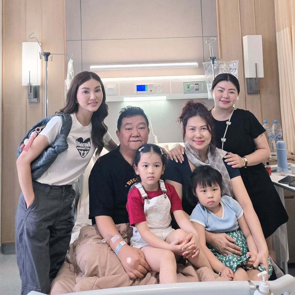 9 Potret kenangan Sarwendah bersama mendiang sang ayah, selalu protektif dan sering nelponin putrinya