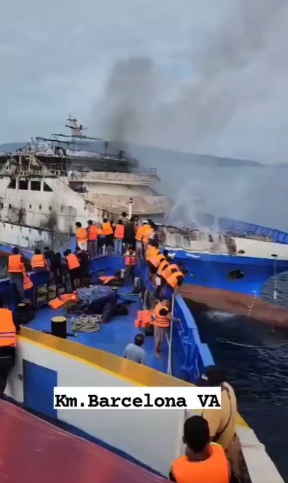Kronologi kebakaran KM Barcelona di perairan Pulau Talise, 284 penumpang selamat 5 orang meninggal