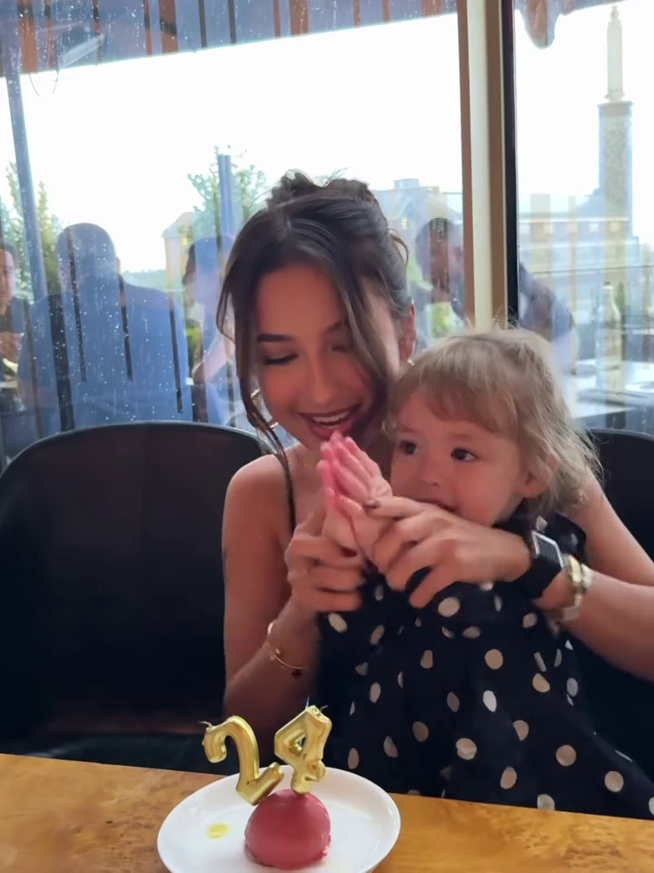 9 Potret momen ulang tahun Jennifer Coppen dirayakan bersama Justin Hubner, bak keluarga kecil