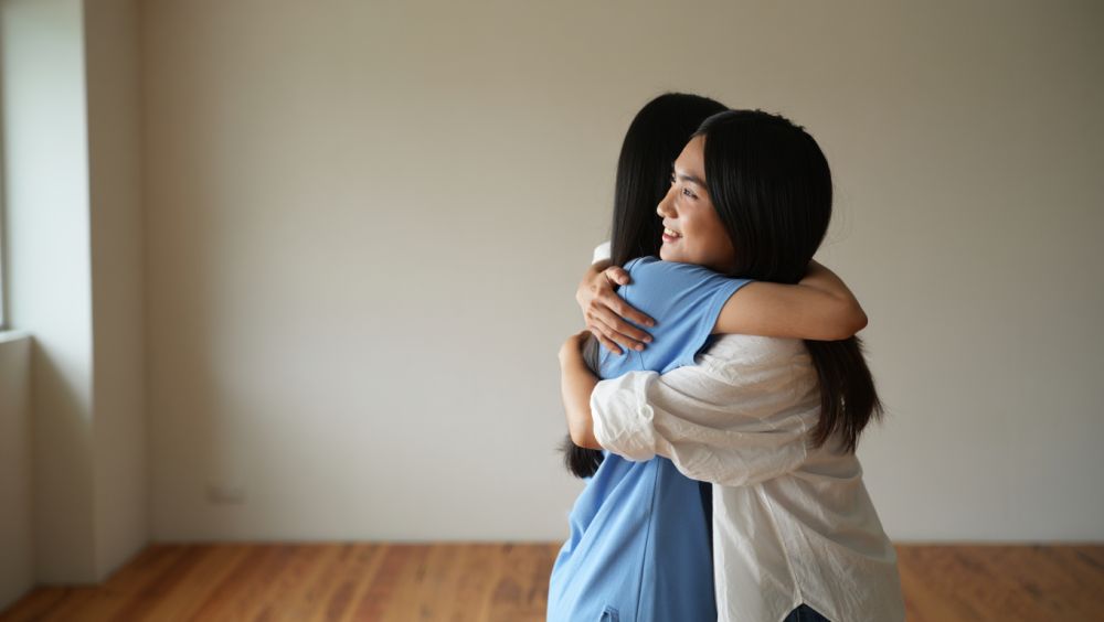 50 Pantun perpisahan sahabat paling menyentuh, kata-katanya ngena banget