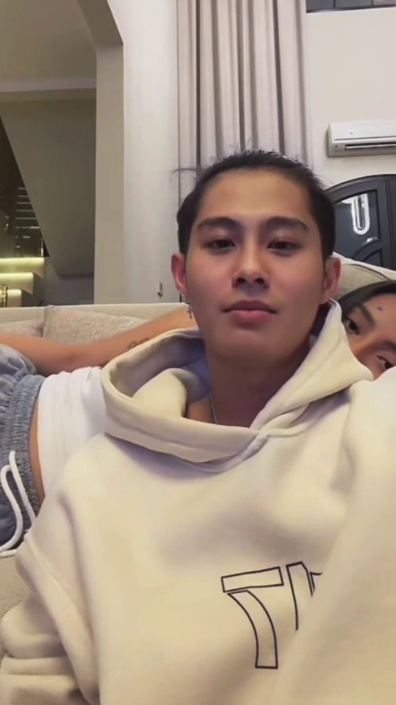 8 Potret DJ Panda klarifikasi kehamilan Erika Carlina, bongkar awal ketemu hingga sebab pisah