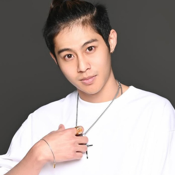 8 Potret DJ Panda klarifikasi kehamilan Erika Carlina, bongkar awal ketemu hingga sebab pisah