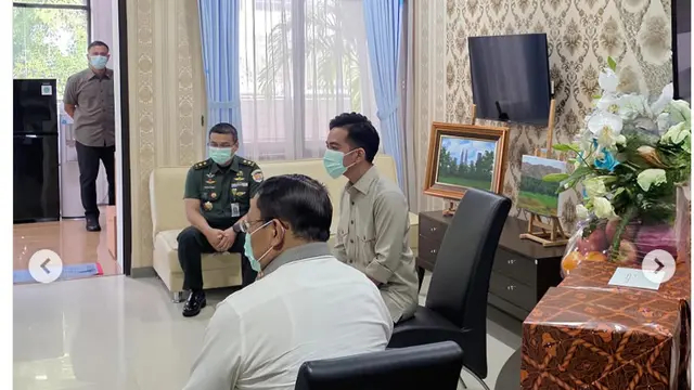 Momen Gibran jenguk SBY, mendoakan kesehatan mantan presiden