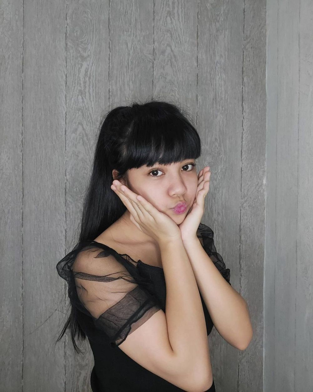 Cewek jago makeup ini ternyata anak Sandra Dewi di Tangan-Tangan Mungil, begini 11 transformasinya