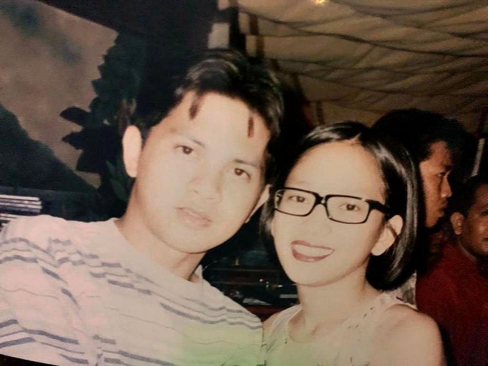 Masih ingat eks suami Atiek CB? Penyanyi 90-an ini masih jadi idola, lihat 11 potret masa mudanya