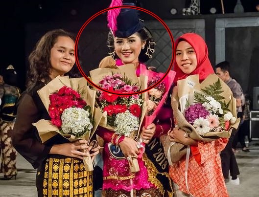 Tampil dengan gigi behel, begini 11 potret lawas Erina Gudono istri Kaesang Pangarep