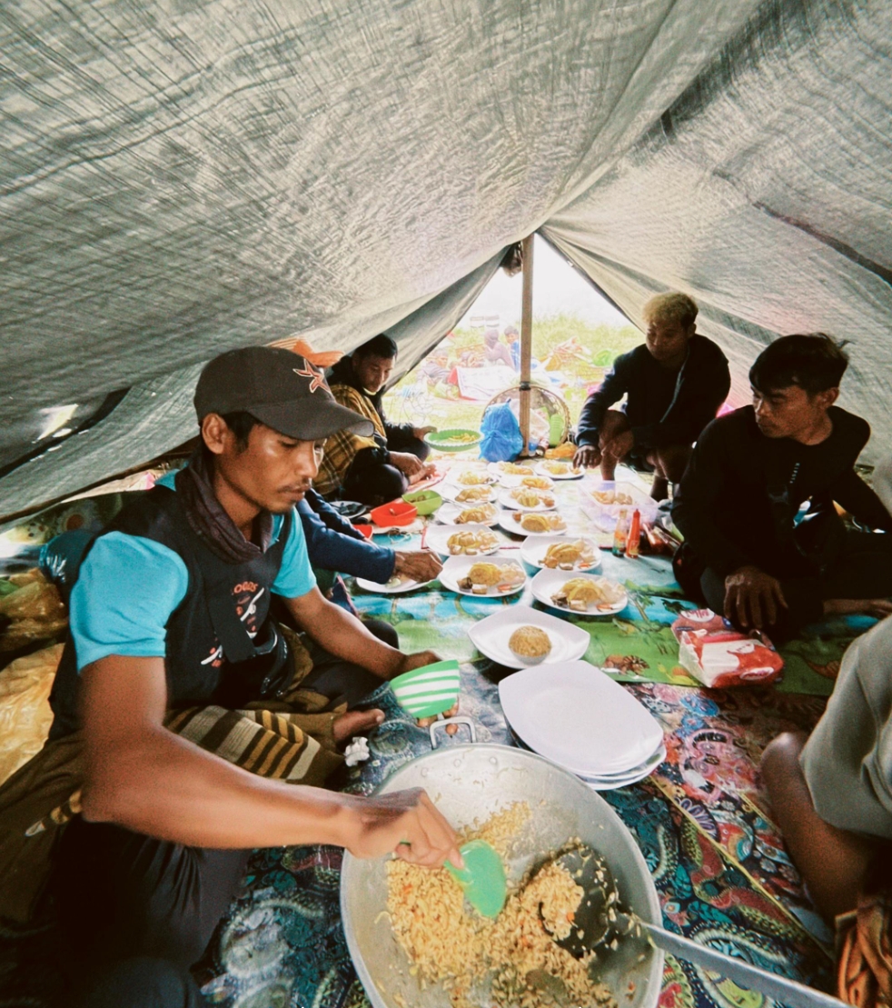 Bocoran dapur porter Rinjani: Ini cara dapat makanan “hotel bintang 5” selama mendaki & kisaran harga