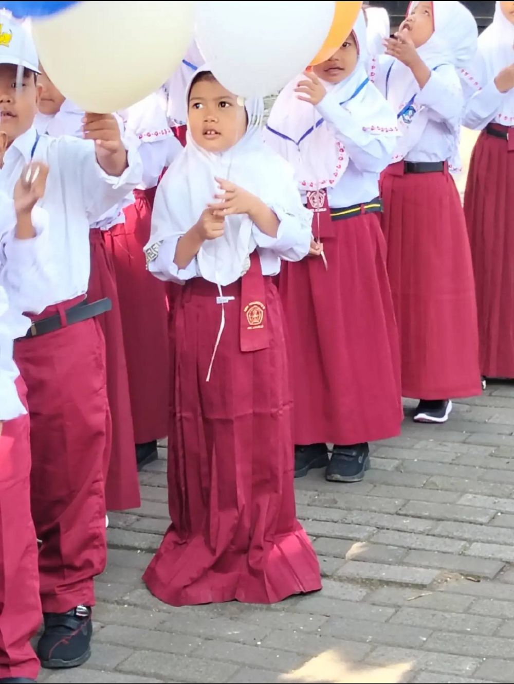 7 Momen lucu MPLS Core ini ada-ada aja tingkahnya, pengin ketawa tapi kasihan