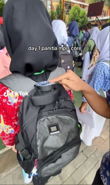 7 Momen lucu MPLS Core ini ada-ada aja tingkahnya, pengin ketawa tapi kasihan