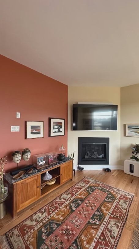 Huni rumah mewah usai ikut suami ke bule ke Kanada, intip 11 potret hunian baru Cut Memey